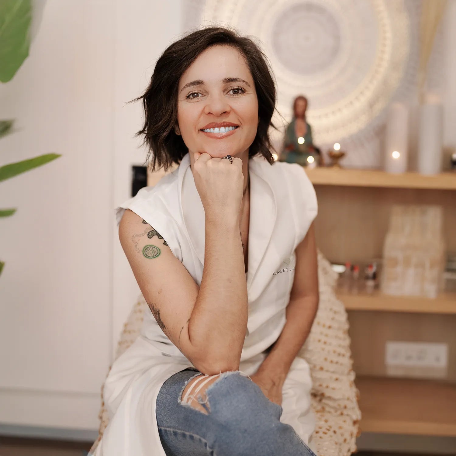 Hello, I'm Gabby Essado, Your Guide to Holistic Well-being